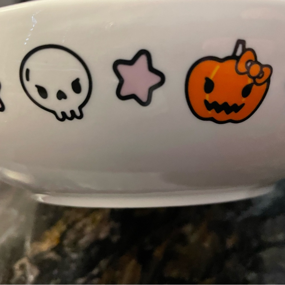 🎃👻Hello Kitty Halloween set of Bowls - Picture 4 of 4